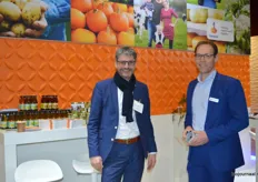 Tjerk de Vries en Roelof André Groen van de Rabobank. Zij hebben een breed aanbod voor o.a. ook biologische bedrijven.